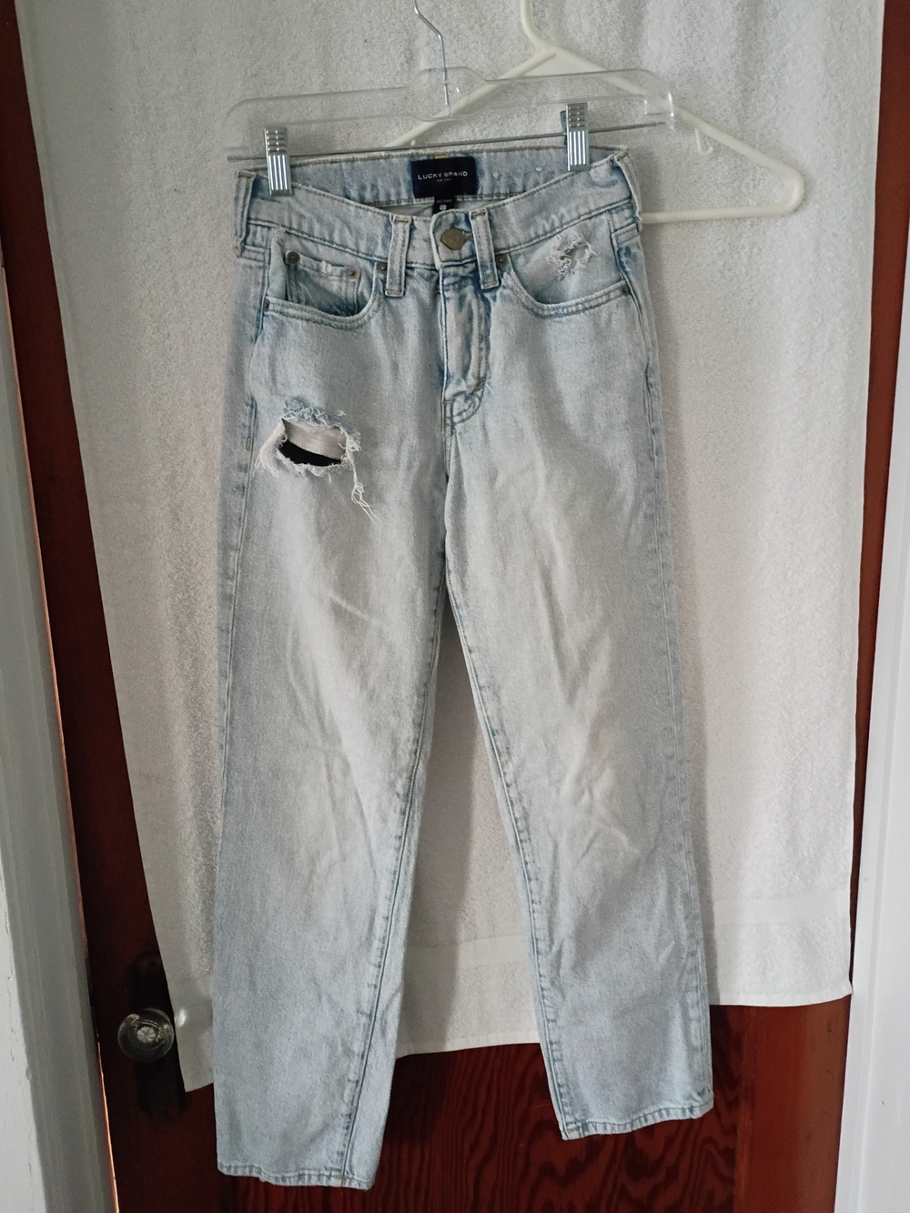 Lucky Brand Straight Leg Distressed Jeans in Blue Waist 00 (24R)